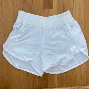 White lululemon shorts